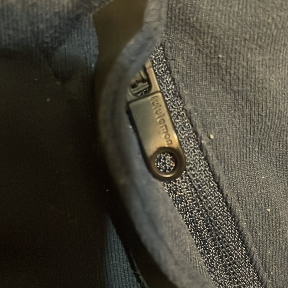 Lululemon men’s pants - Picture 4 of 7